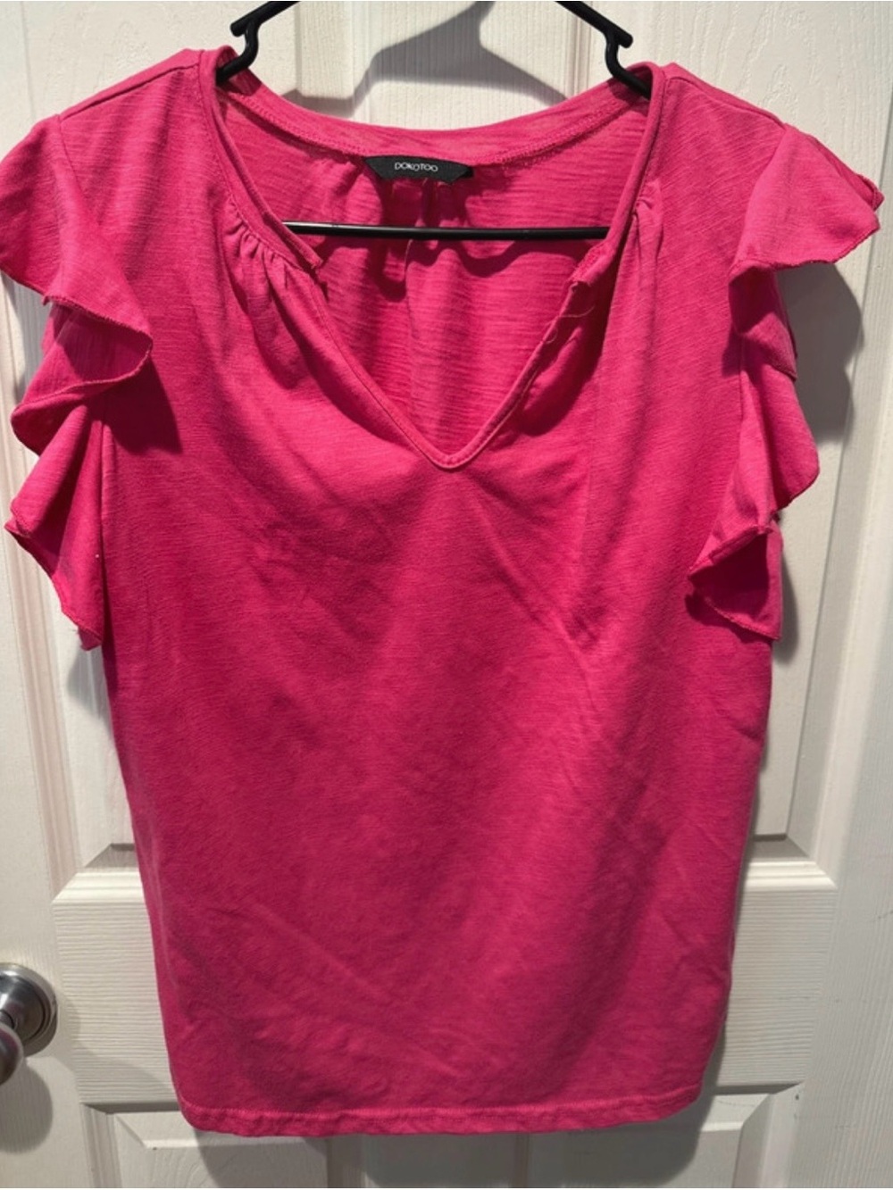 Donna Roba Women’s Hot Pink Ruffle Sleeve V-Neck Tunic Top